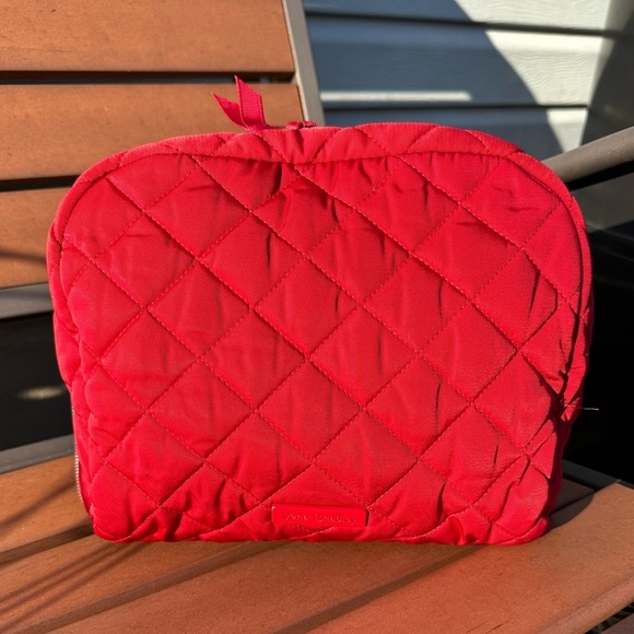 Vera Bradley Cardinal Red Lay Flat Cosmetic Organizer in Performance Twill - Picture 1 of 7